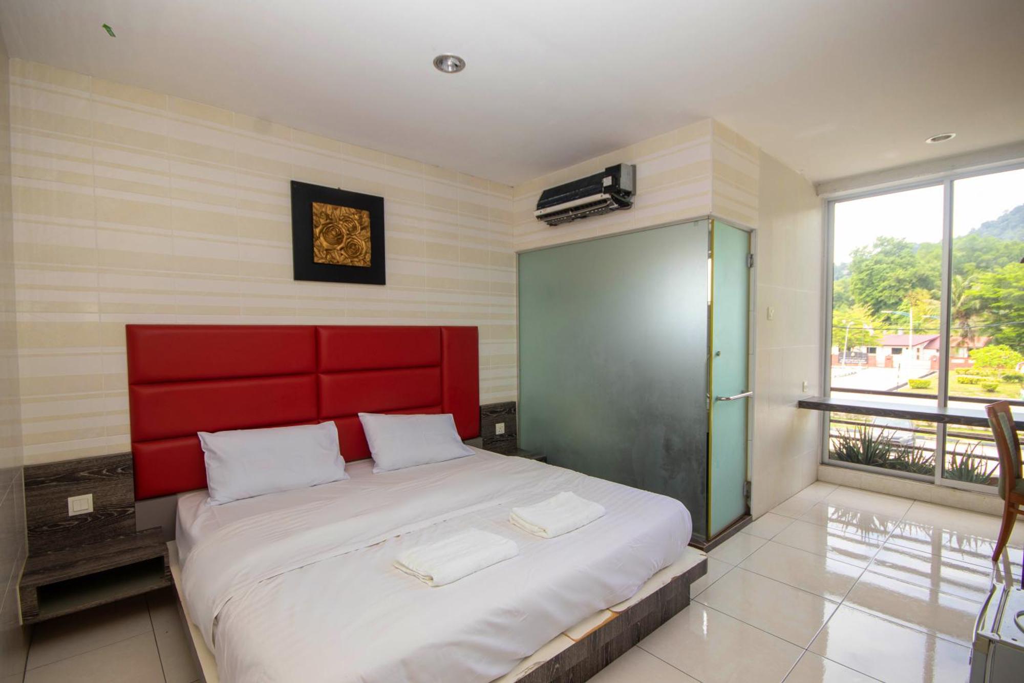 Jq Happy Lumut Hotel Εξωτερικό φωτογραφία
